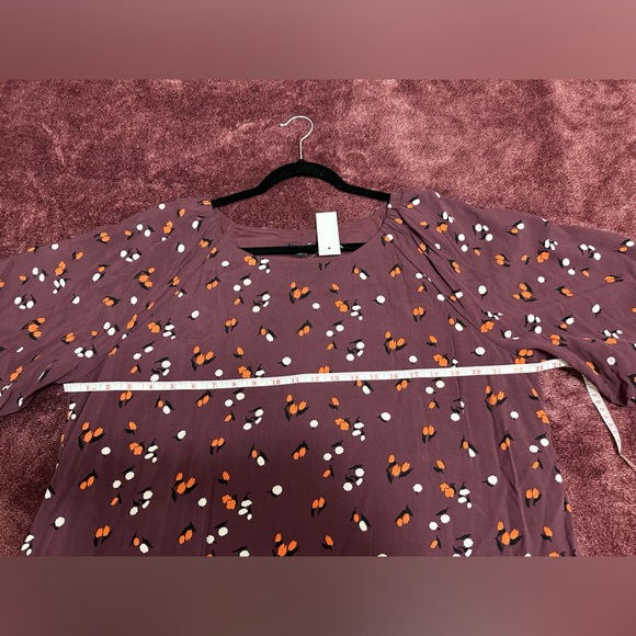 ANN TAYLOR Floral Print Puff Sleeve Swing Shift Dress
Small Burgundy NWT - Picture 6 of 8